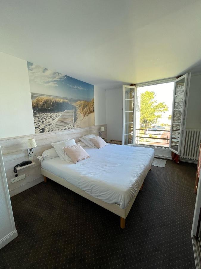 Hotel Chez-Marion Merville-Franceville-Plage Esterno foto