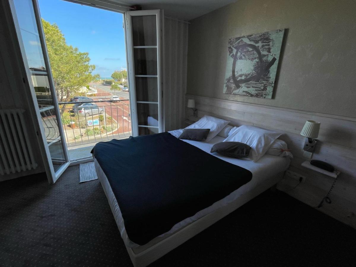 Hotel Chez-Marion Merville-Franceville-Plage Esterno foto