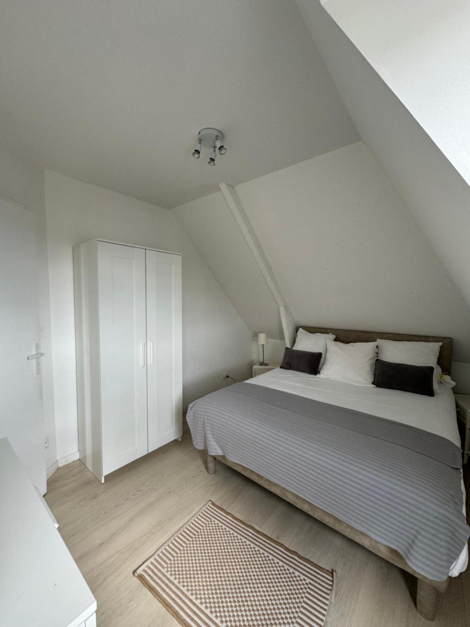 Hotel Chez-Marion Merville-Franceville-Plage Esterno foto