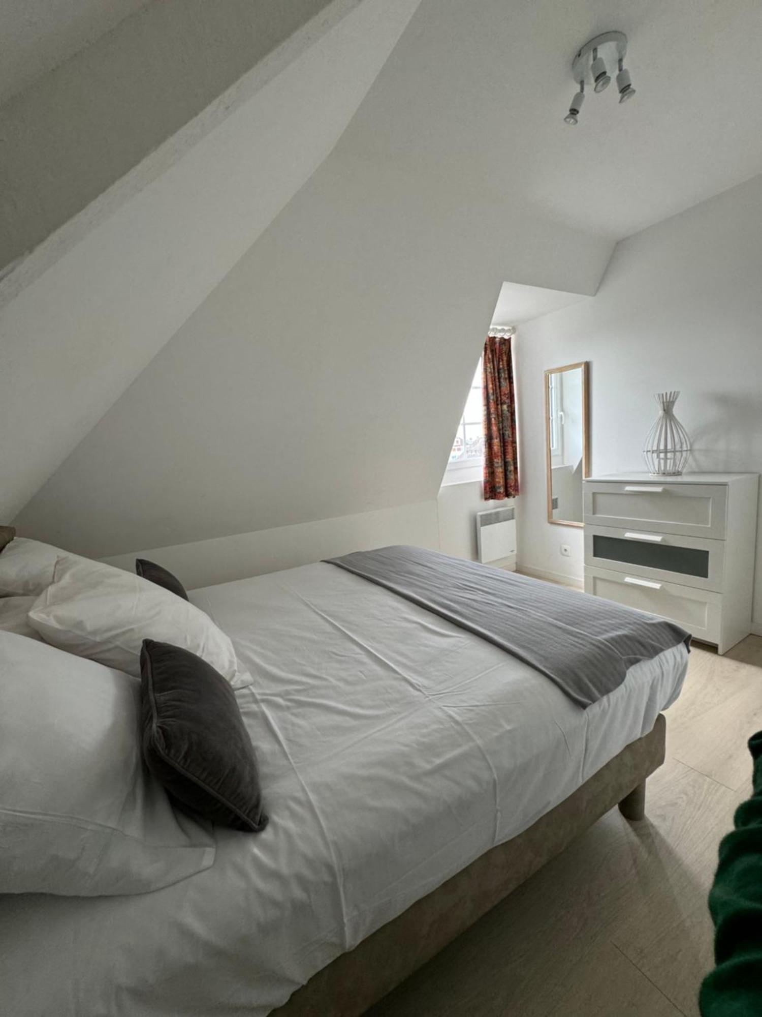 Hotel Chez-Marion Merville-Franceville-Plage Esterno foto